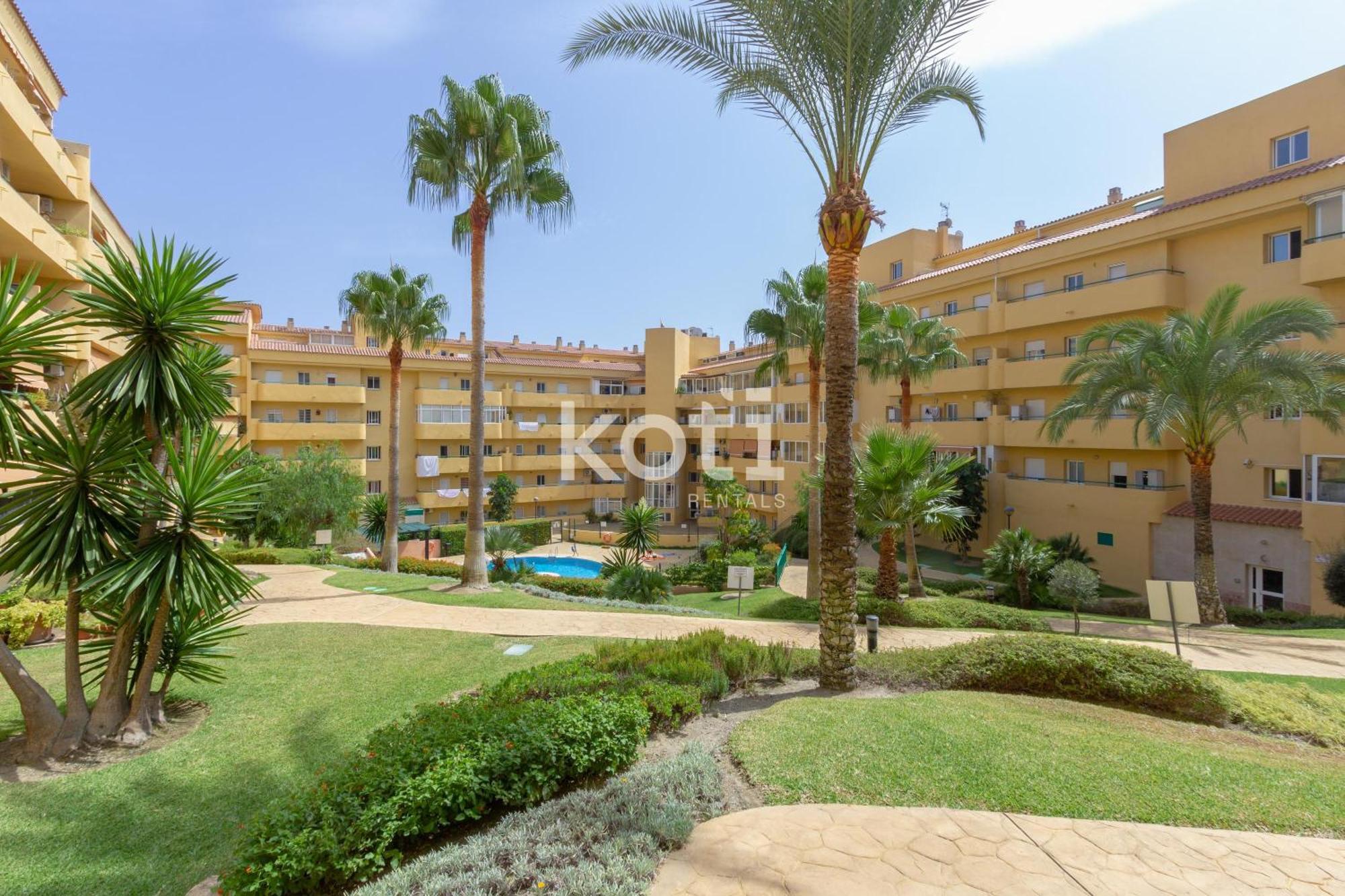 Koti Rentals - Nenufar Fuengirola Bagian luar foto