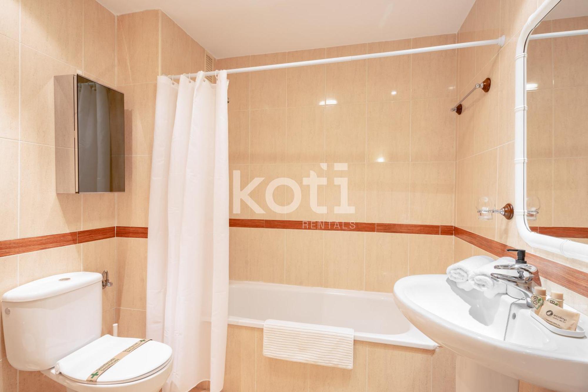Koti Rentals - Nenufar Fuengirola Bagian luar foto